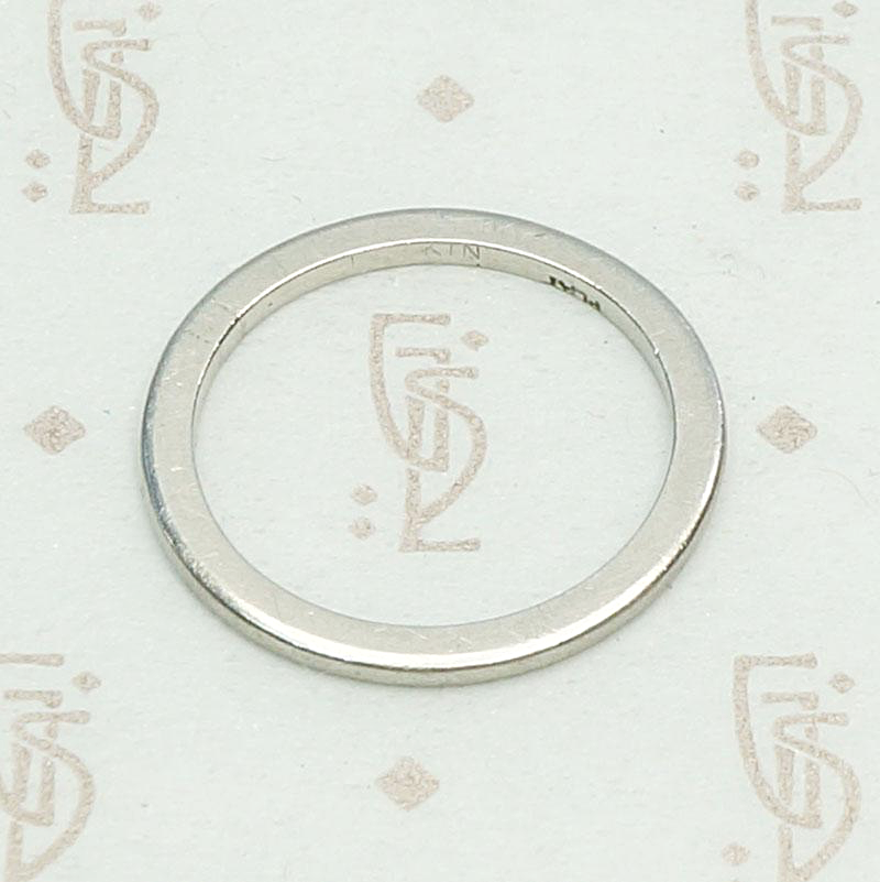 Sleek & Slim Vintage Platinum Band, top view.