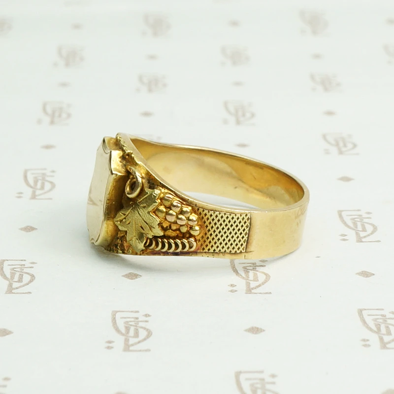 Exceptional Turn of the Century Signet Ring