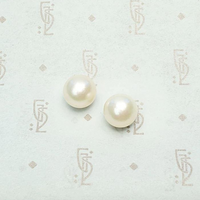 Vintage 8.9mm Creamy Pearl Stud Earrings