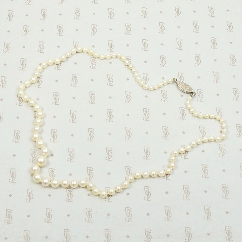 Graduated Pearl Necklace with Diamond Clasp