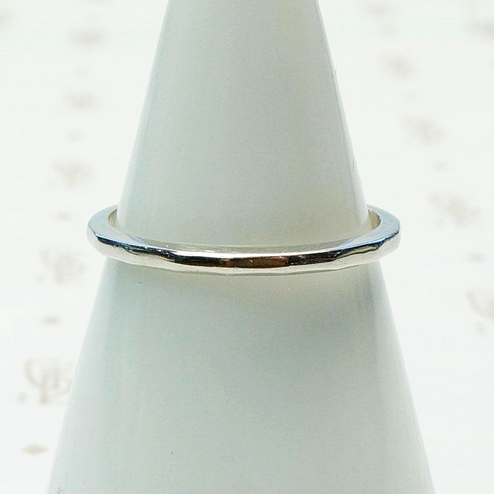 Retro Faceted Platinum Wedding Band