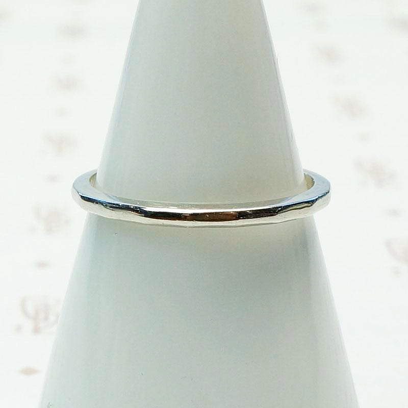 Retro Faceted Platinum Wedding Band