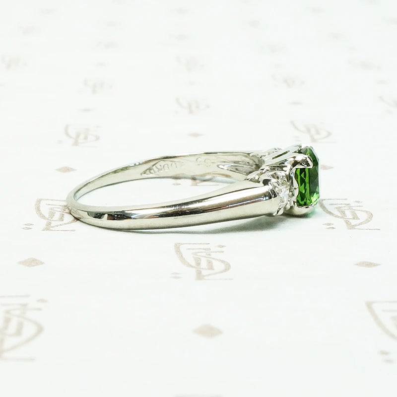 Spring Green Tourmaline in Flowery White Gold Ring