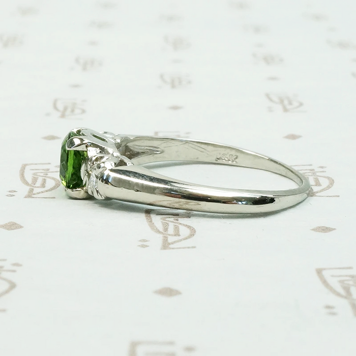Spring Green Tourmaline in Flowery White Gold Ring