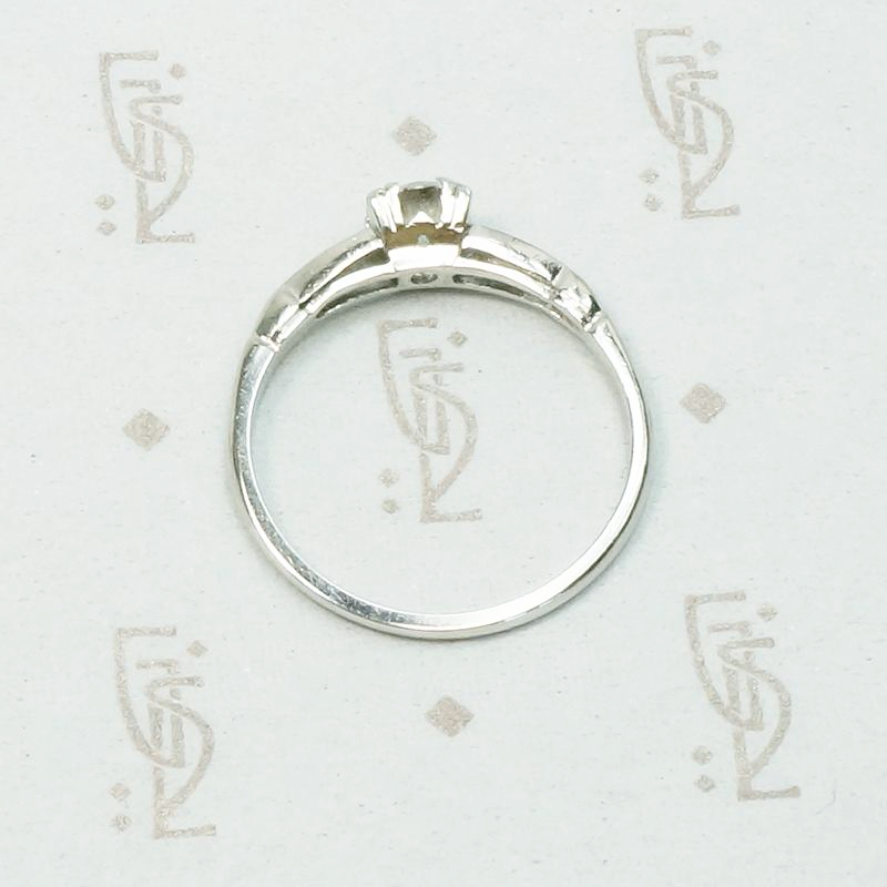 Classic Engagement Ring with Lovely Soft Details