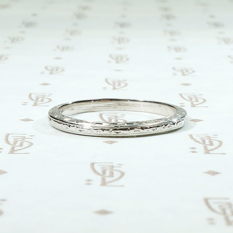Mellow Geometric Design White Gold Band