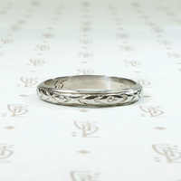 Subtle 18k White Gold Floral Band