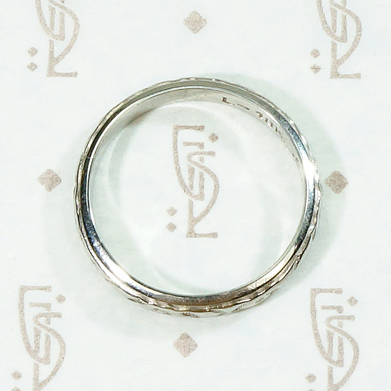 Subtle 18k White Gold Floral Band
