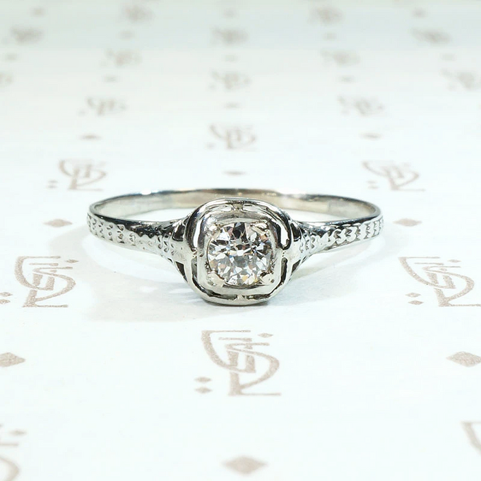 Sparkling Old European Cut Diamond Deco Solitaire