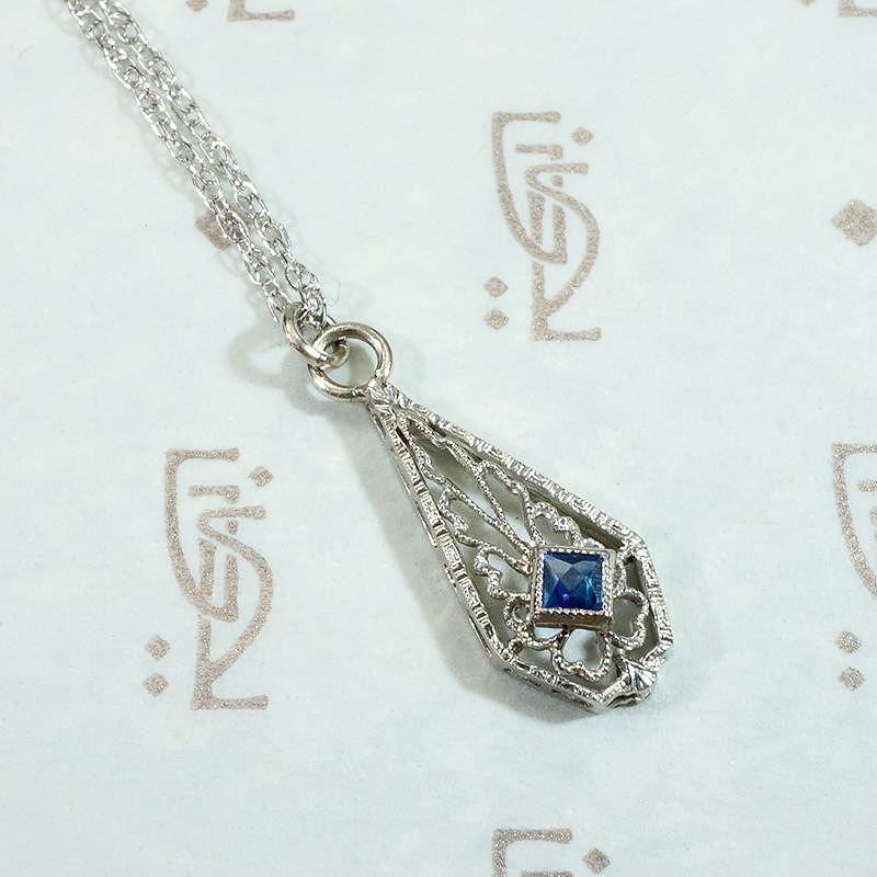 Lacy Engraved White Gold Teardrop Sapphire Pendant