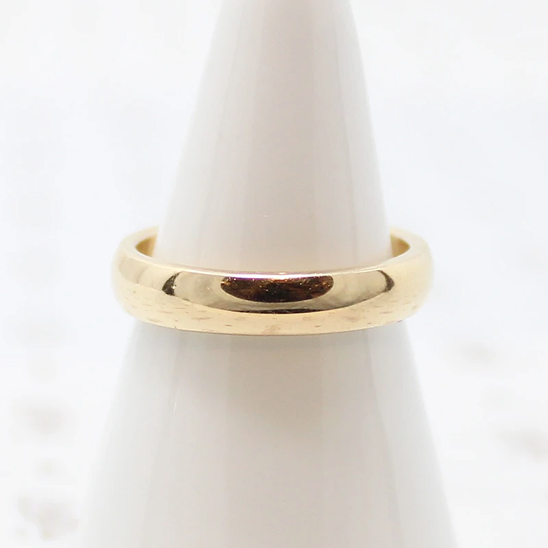 Smooth & Shiny 1950s Half Round Gold Band
