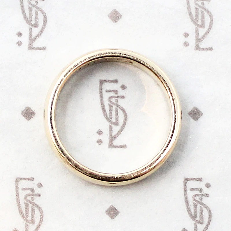 Smooth & Shiny 1950s Half Round Gold Band
