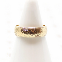 Romantically Engraved Vintage Gold Wedding Band