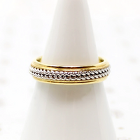 Luxurious 18k Gold Band with Platinum Rope Detail