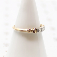 Delightfully Detailed Two-Tone Forget Me Not Band