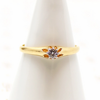 Petite 18ct Gold & Platinum Diamond Solitaire Engagement Ring