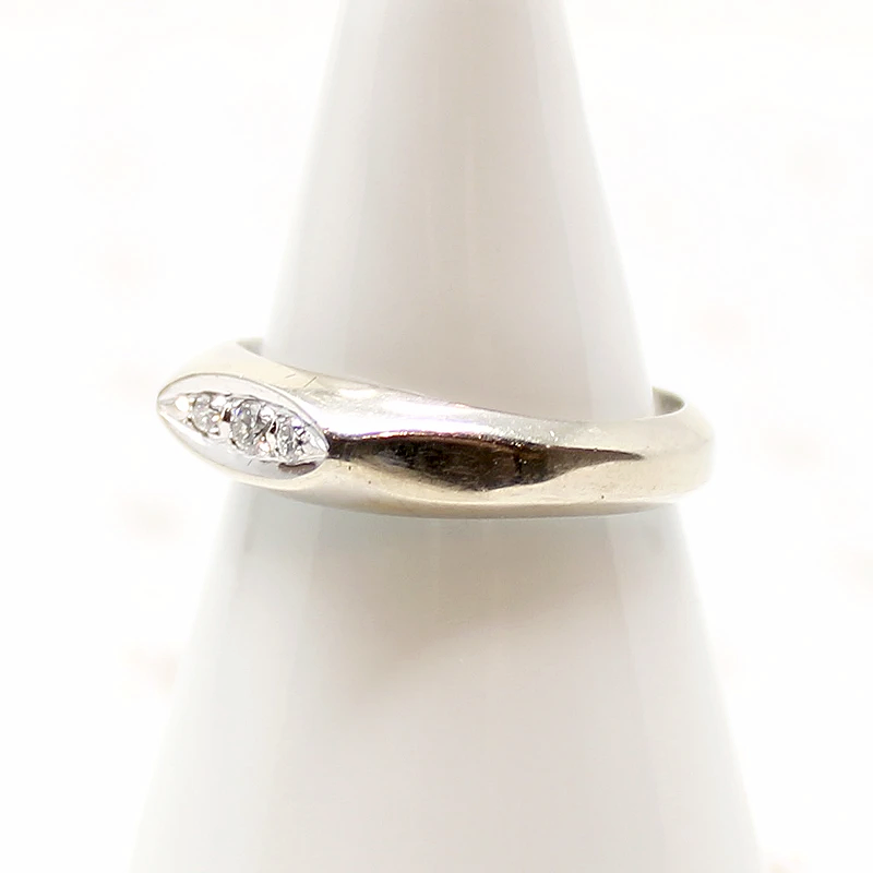 Chunky 1970s White Gold Diamond Wedding Band