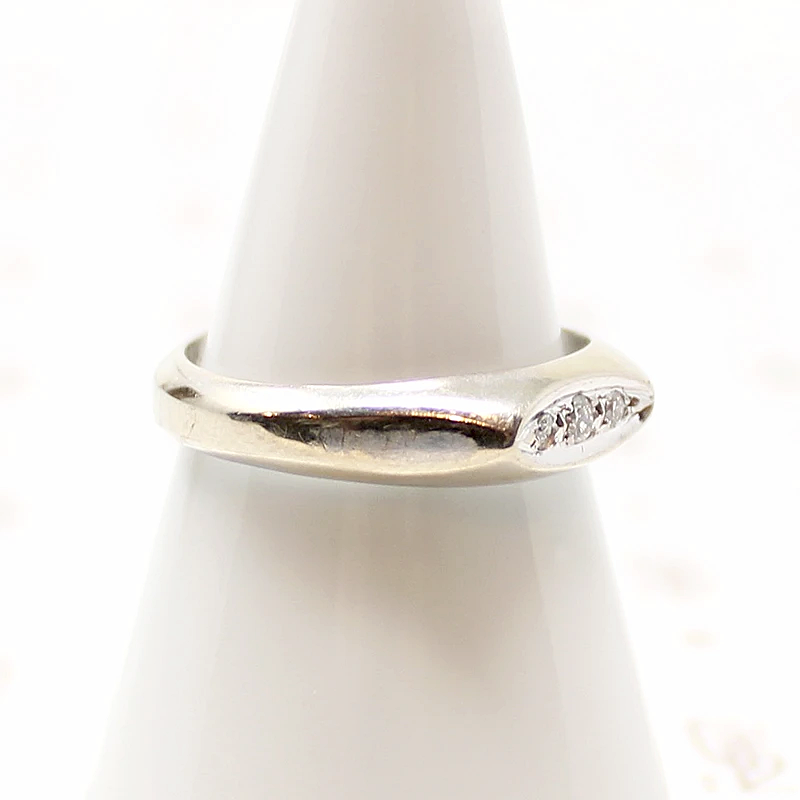 Chunky 1970s White Gold Diamond Wedding Band