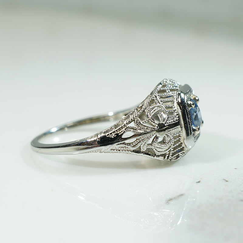 Lovely Sapphire White Gold Filigree Ring