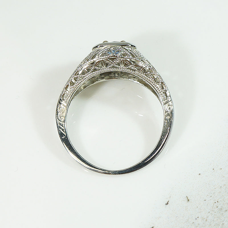 Lovely Sapphire White Gold Filigree Ring