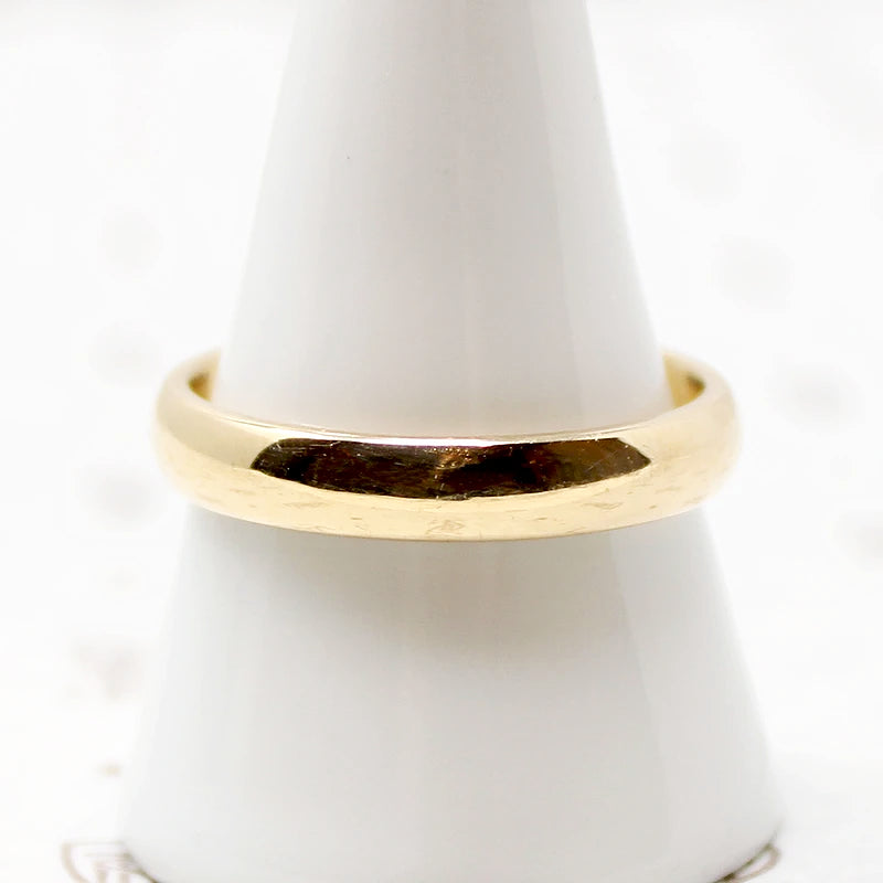 Narrow Gold Vintage Wedding Band in Large Size