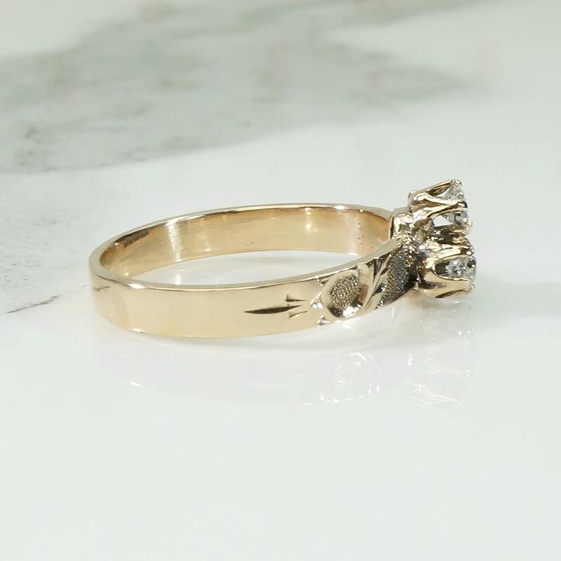 Dainty Diamond Clover Ring with Engraved Band