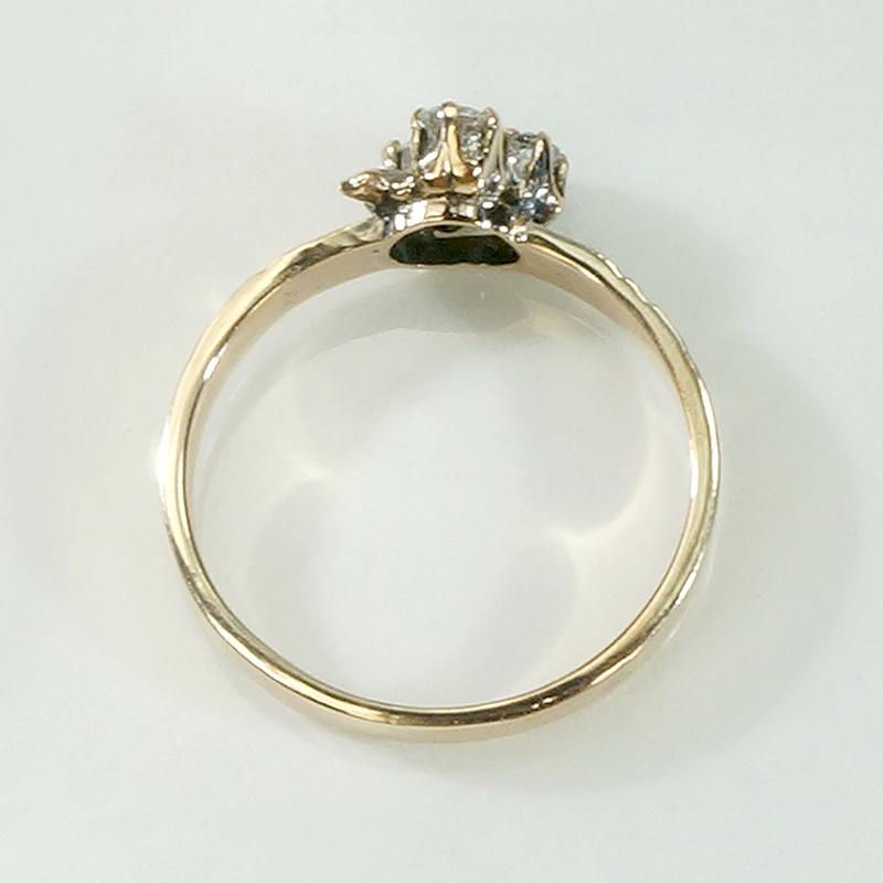 Dainty Diamond Clover Ring with Engraved Band
