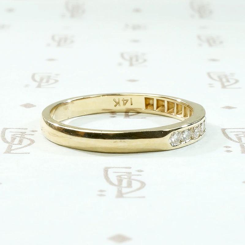 Mid Century Diamond Wedding Band in Sleek Gold