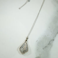 Deco White Gold Filigree Diamond Pendant