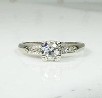 Pretty 1940's Classic Engagement Ring