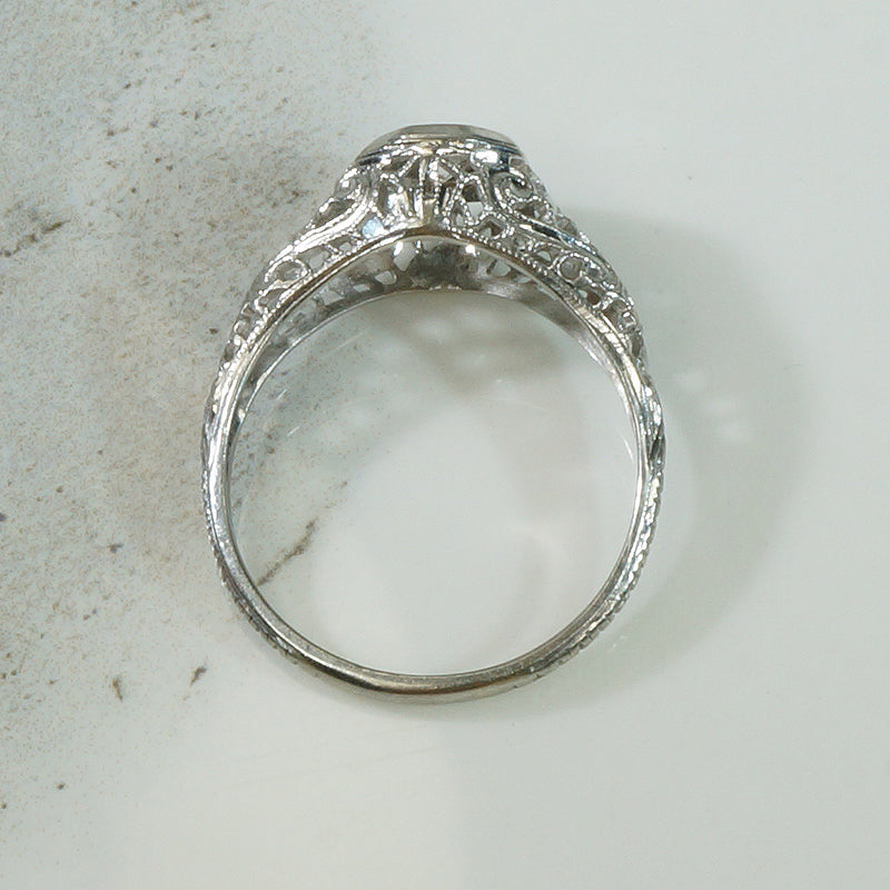 Art Deco White Gold Filigree Diamond Ring