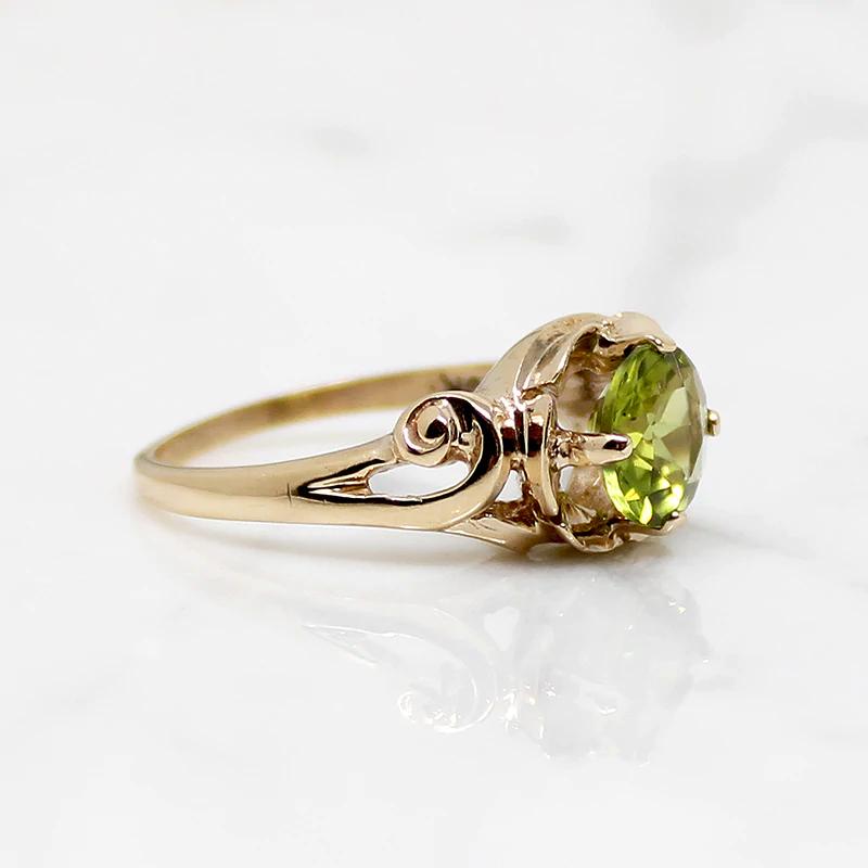 Lush Peridot in Shapely Gold Ring