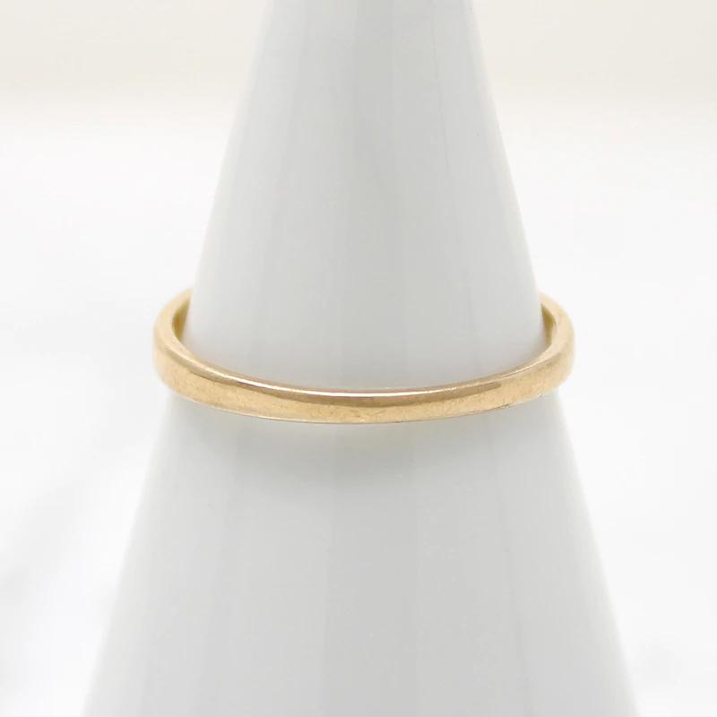 Subtle Tapered Gold Wedding Band