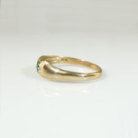Star Set Emerald Tiny Gold Gypsy Band
