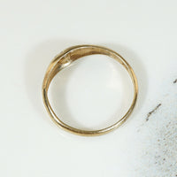 Star Set Emerald Tiny Gold Gypsy Band