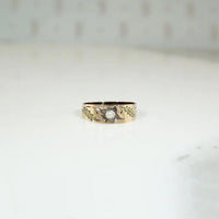 Pearl Set Bitty Ring with Green Gold Leaves