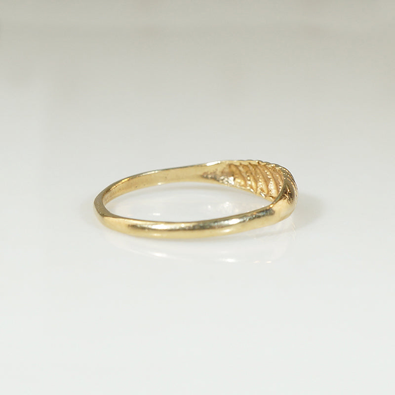 Tiny Gold Seashell Ring