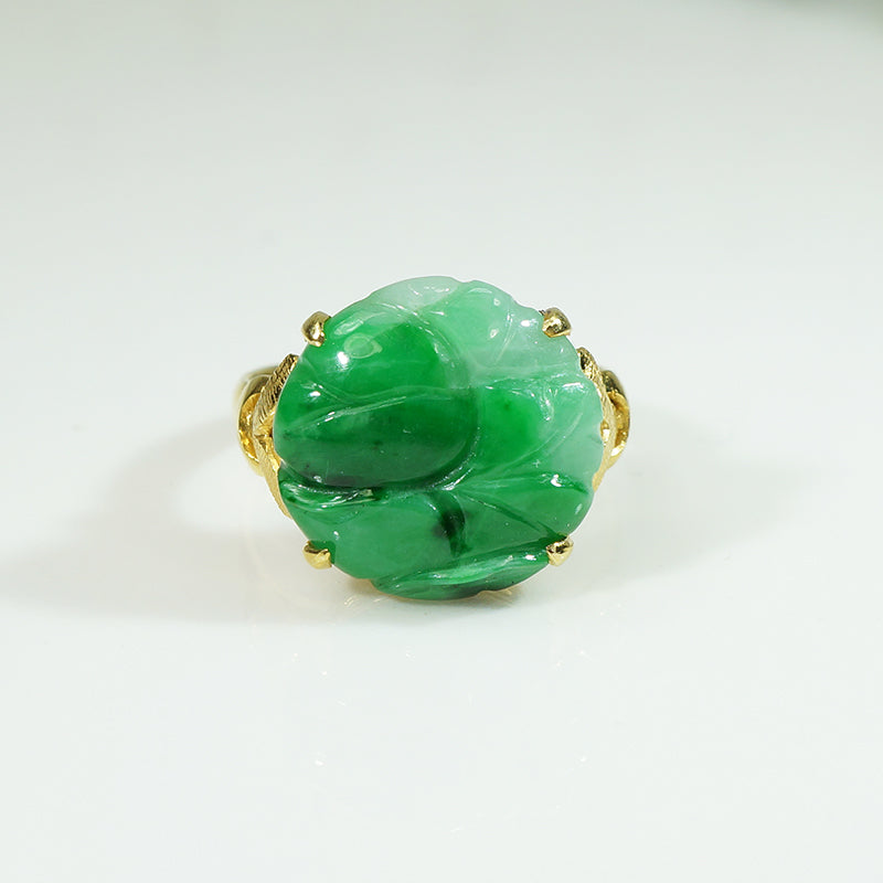 Brilliant Green Carved Jade Fish Ring