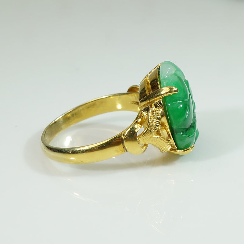 Brilliant Green Carved Jade Fish Ring