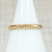 Crisp Detail Faceted Bars & Flowers Gold Band