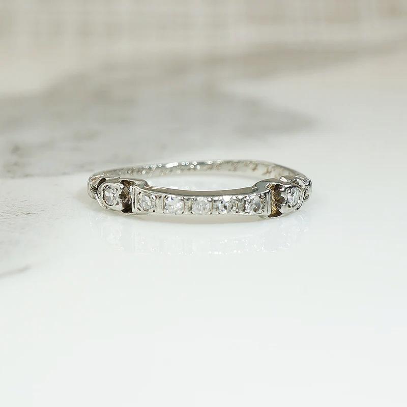 Diamond & White Gold Heart Shaped Buckle Band