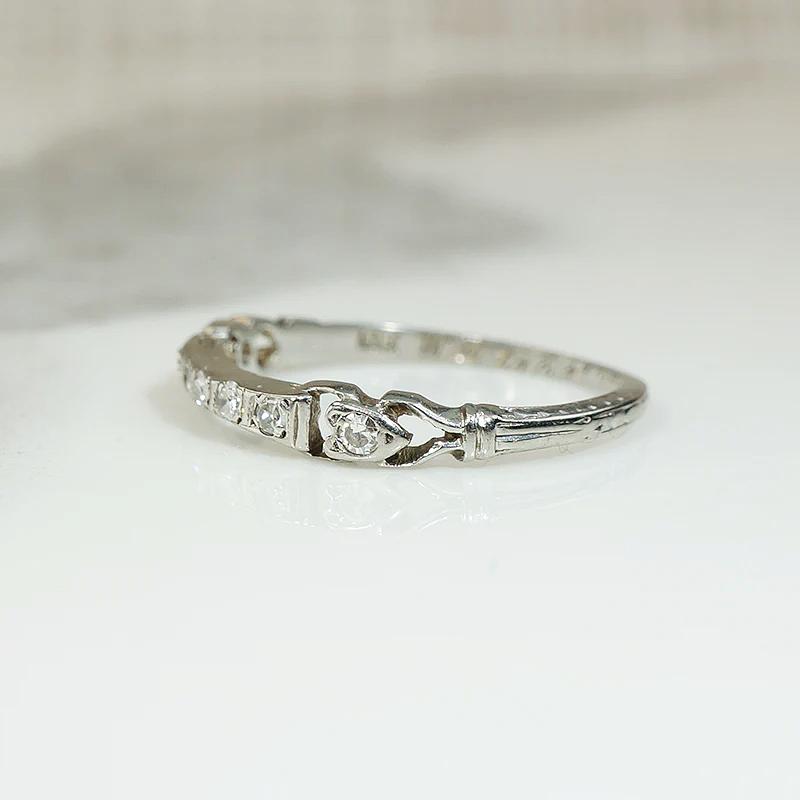 Diamond & White Gold Heart Shaped Buckle Band