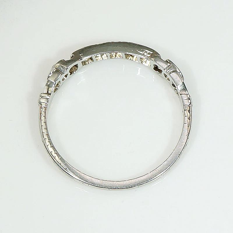 Diamond & White Gold Heart Shaped Buckle Band