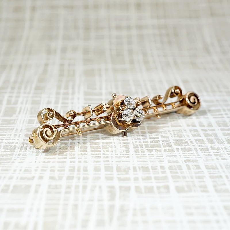 Lucky Diamond Clover Victorian Bar Pin