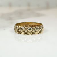 Delightful 9ct Wide Gold Band from London