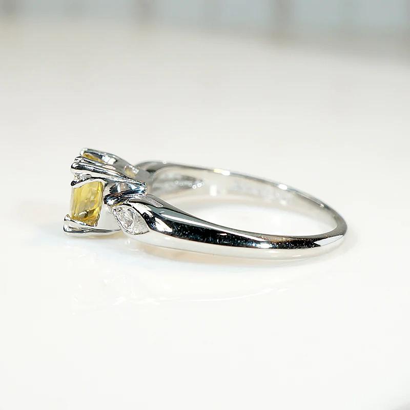 Dazzling Yellow Sapphire with Marquise Accent Diamond Ring