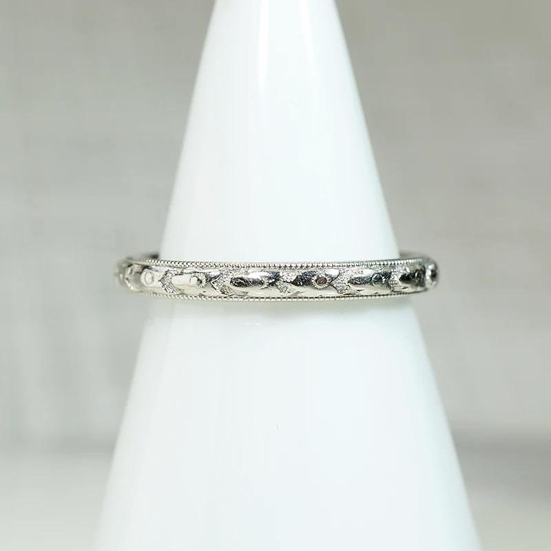Fresh "Orange Blossom" White Gold Band by Traub