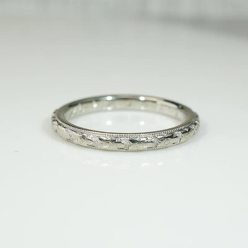 Fresh "Orange Blossom" White Gold Band by Traub