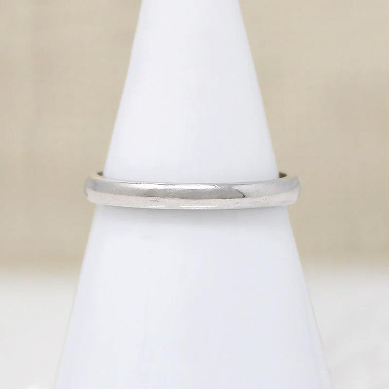 Simple & Slim Half Round Vintage Platinum Band