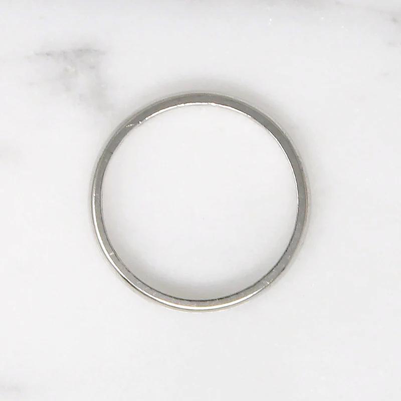 Simple & Slim Half Round Vintage Platinum Band